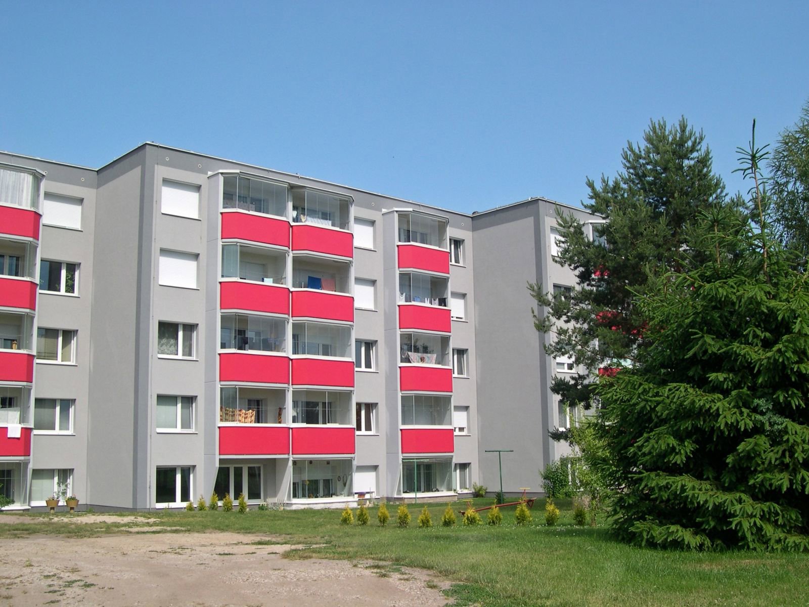 Bejárati ajtó csere Budapesten és Egerben - Minőségi ajtók